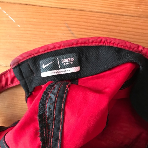 Lots of 2 Nike dri fit hats - Picture 4 of 7